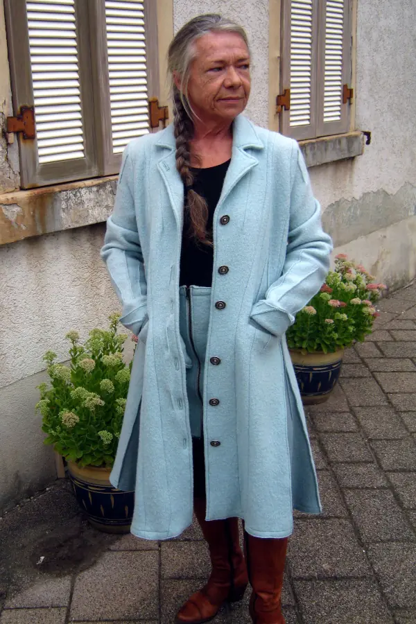 Mantel aus 100% Walkloden – Mint mit Reverskragen, tailliert, Kellerfalten-Einsätze vorne und hinten